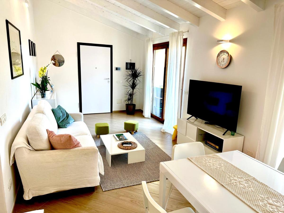 Waterfront Apartment אולביה מראה חיצוני תמונה
